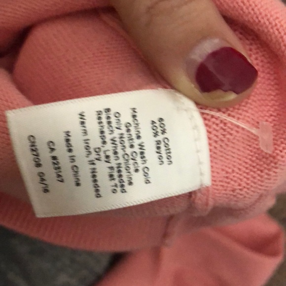 Small button up sweater - Picture 5 of 5